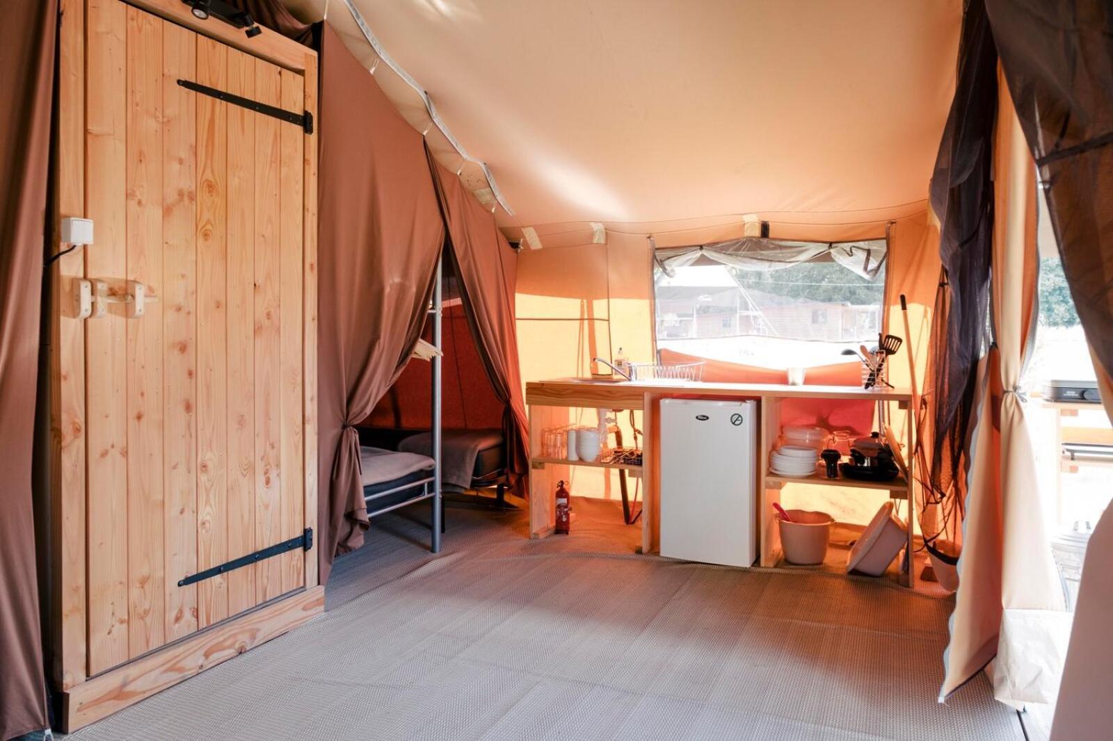 Huttopia La Plage Blanche Ounans Habitación foto